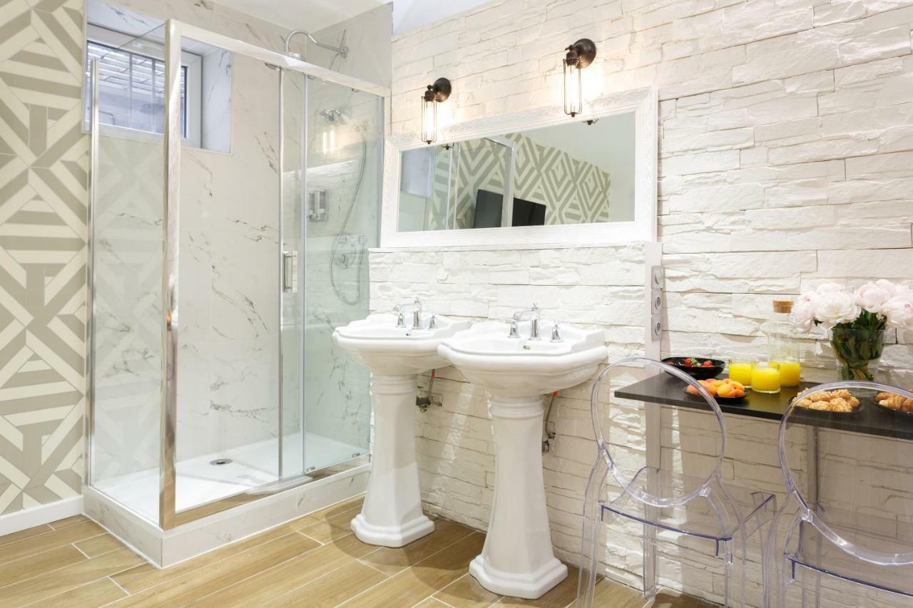 Lovely Place In A Quiet Area Between Invalides Et Eiffel Tower Apartamento París Exterior foto