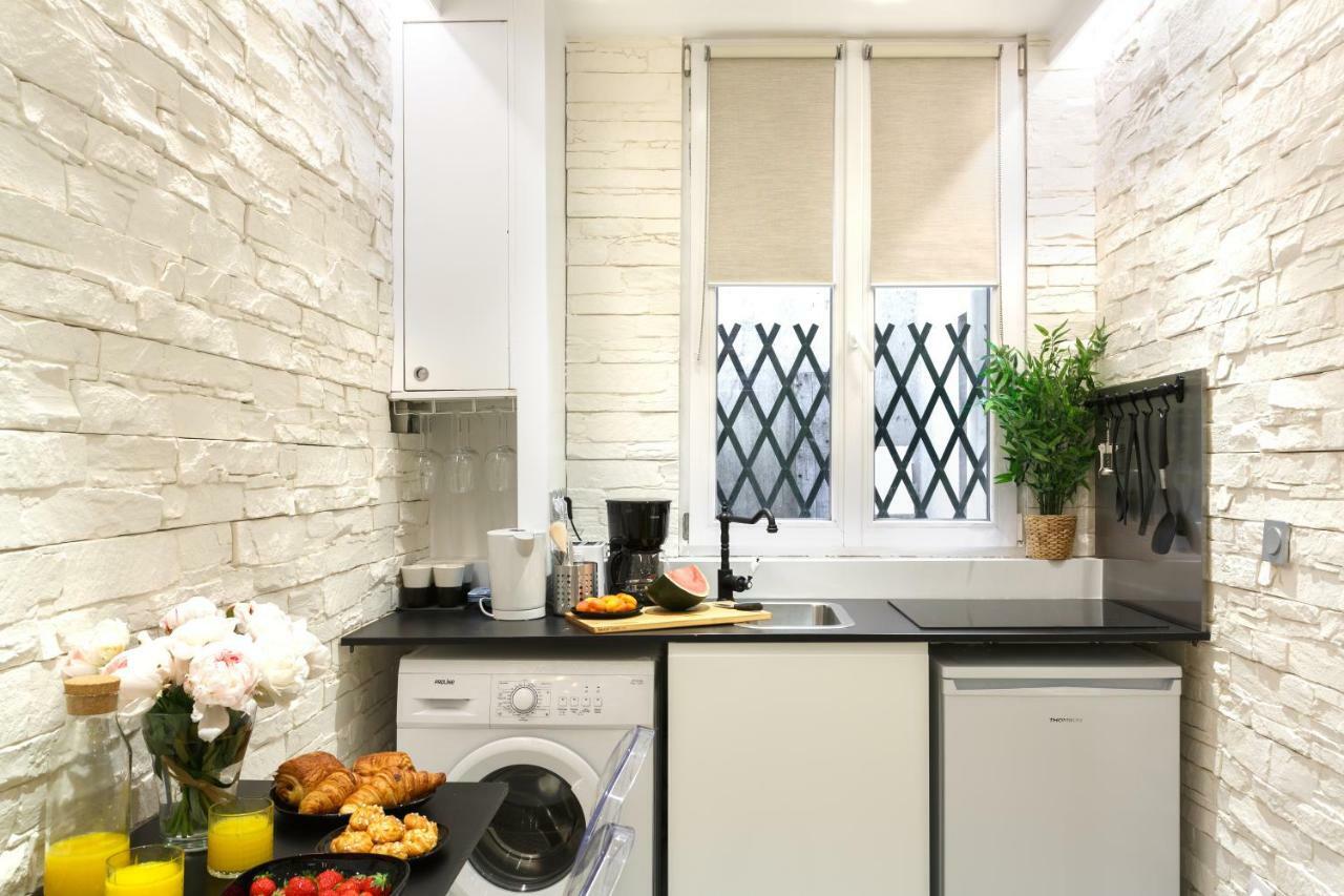 Lovely Place In A Quiet Area Between Invalides Et Eiffel Tower Apartamento París Exterior foto